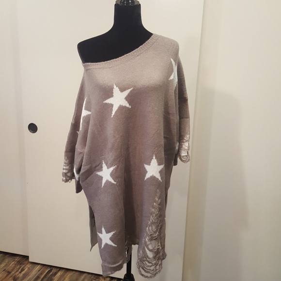 LAST 1.. NWT Distressed/Oversized Sweater - Picture 6 of 6